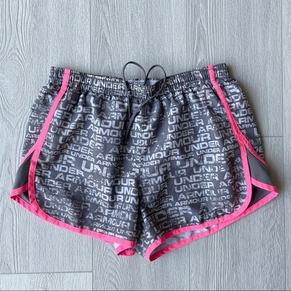 Under Armour Spellout Semi-Fitted Running Shorts S - Picture 1 of 5